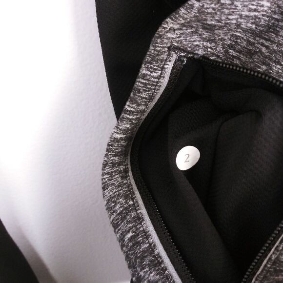 Lululemon Star Runner Pullover size 2 - Picture 13 of 13